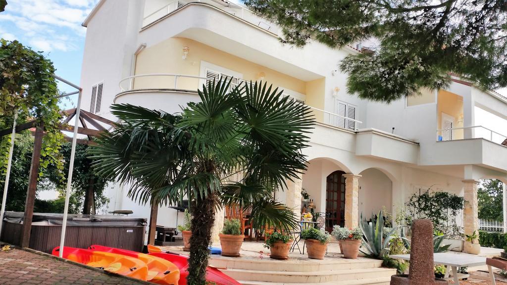 Apartments Little Castle Vodice Luaran gambar